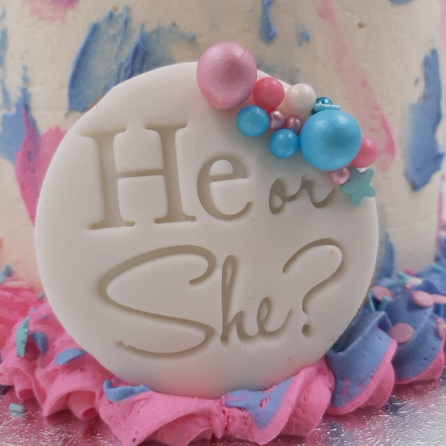 Genderreveal cake