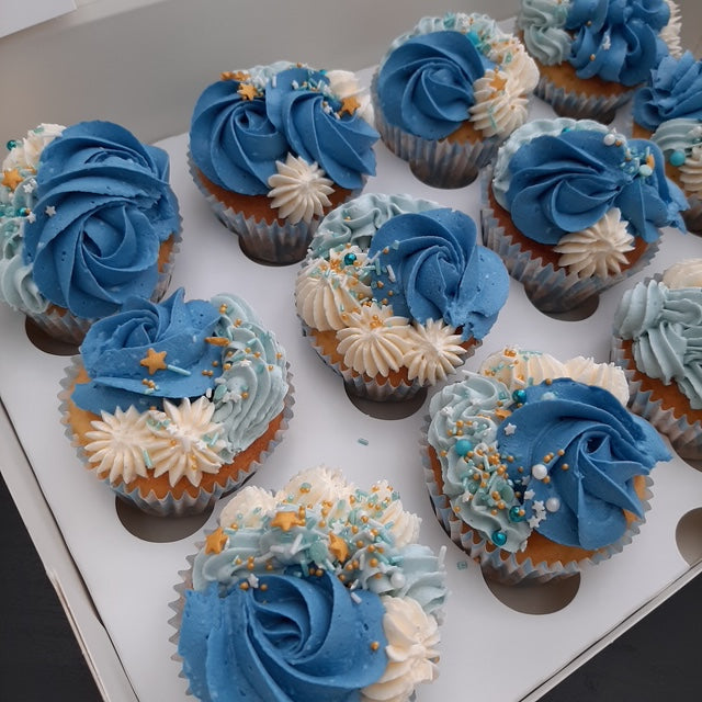Cupcake met 3 kleuren toefjes
