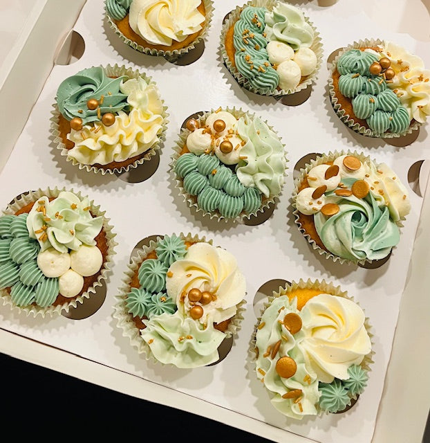 Cupcake met 3 kleuren toefjes